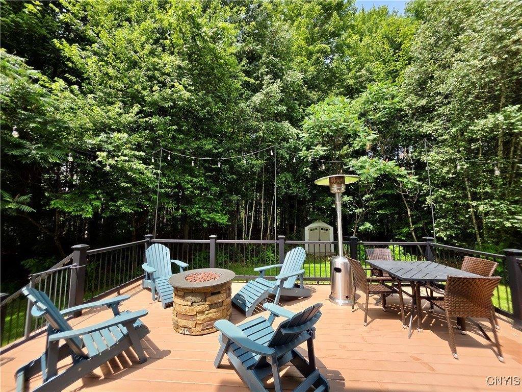 9142 Frenchmans Creek Drive, Lysander, NY 13135