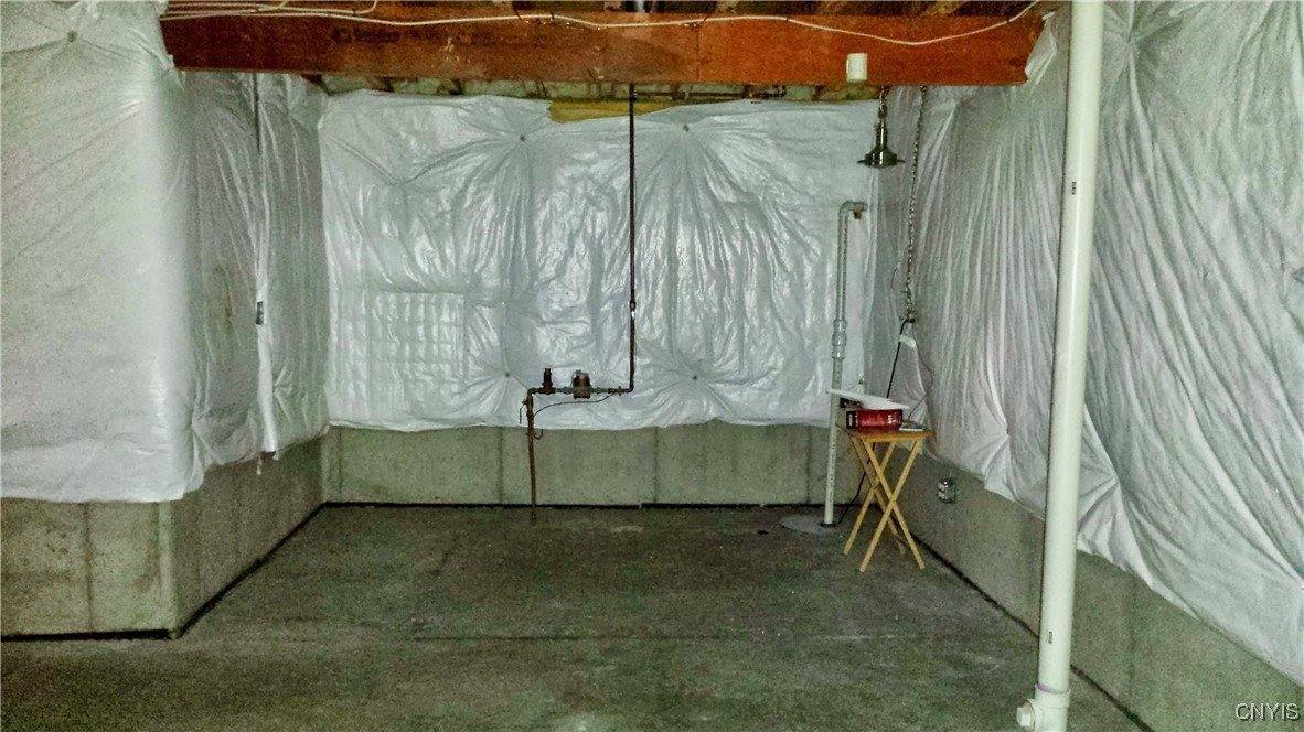 9142 Frenchmans Creek Drive, Lysander, NY 13135