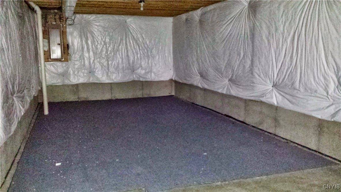 9142 Frenchmans Creek Drive, Lysander, NY 13135