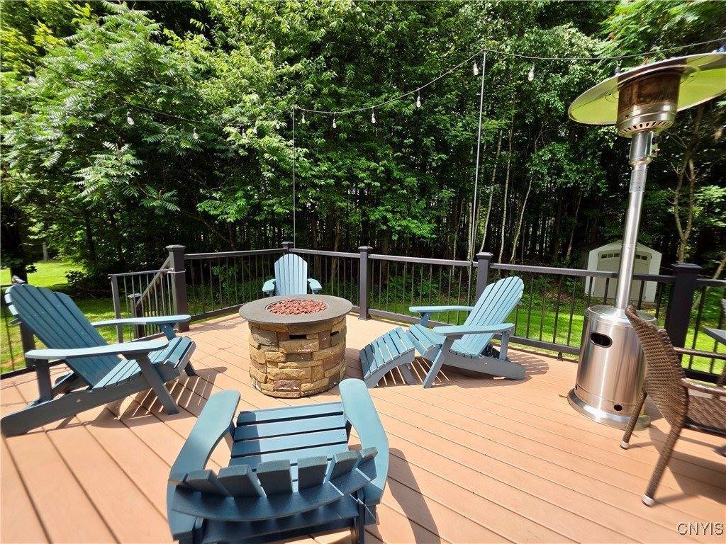 9142 Frenchmans Creek Drive, Lysander, NY 13135