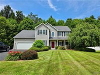 9142 Frenchmans Creek Drive, Lysander, NY 13135