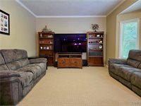 9142 Frenchmans Creek Drive, Lysander, NY 13135