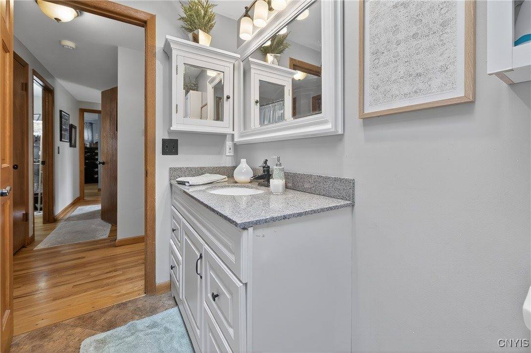 4190 Gemini, Clay, NY 13090