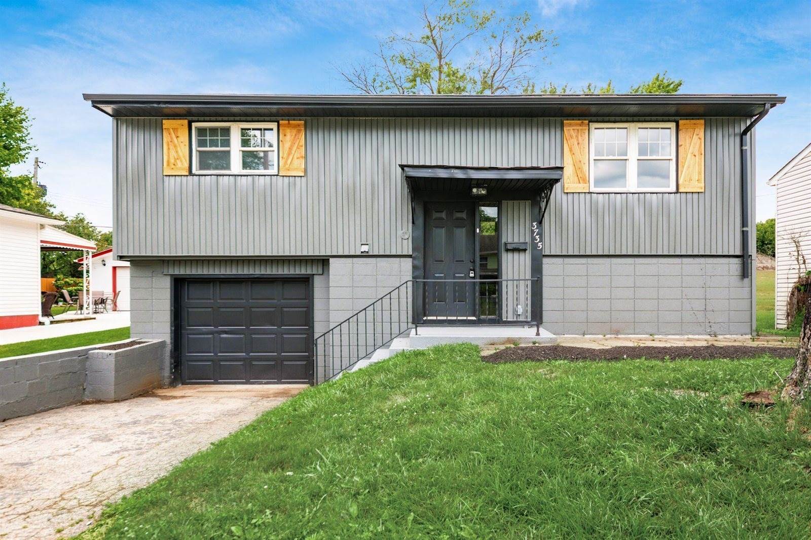 3735 Christie Road West, Columbus, OH 43207