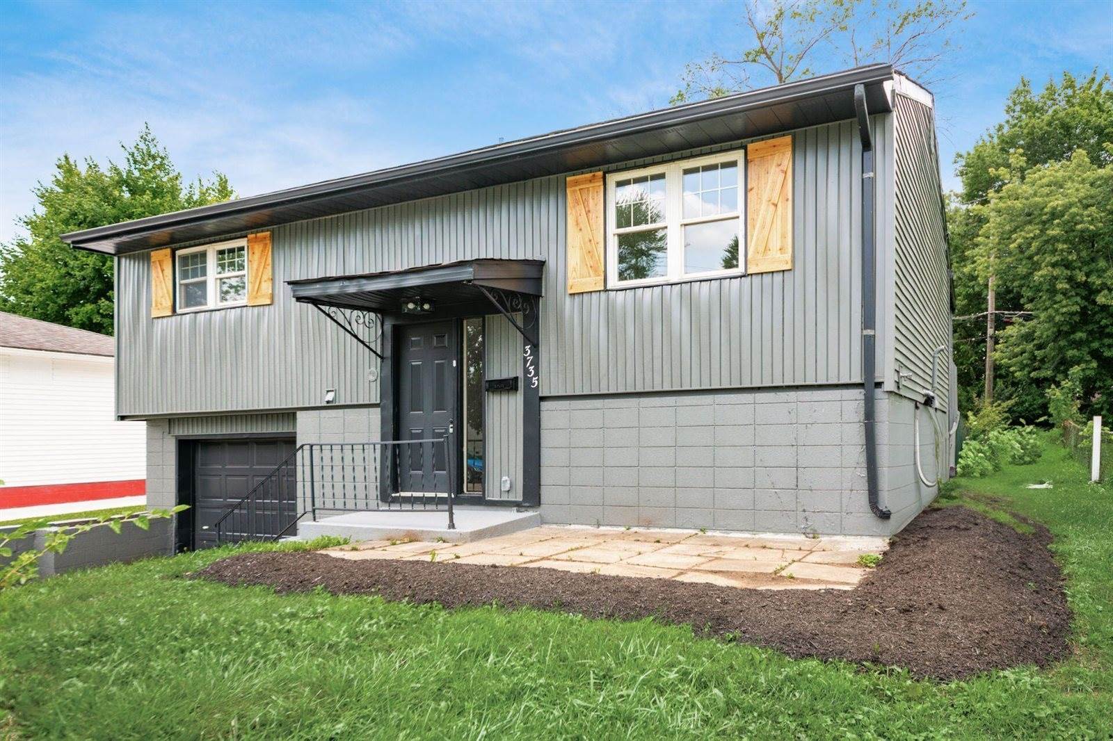 3735 Christie Road West, Columbus, OH 43207