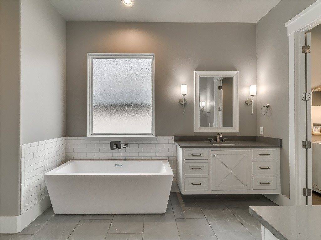 373 Saint Claire Drive, Edmond, OK 73025