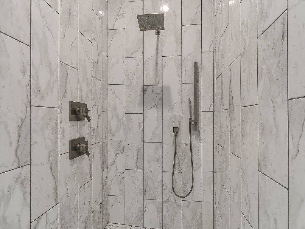 373 Saint Claire Drive, Edmond, OK 73025