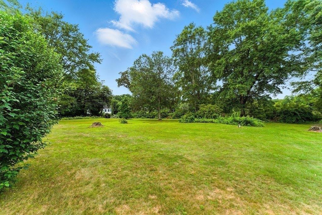 612 N Liberty St, Belchertown, MA 01007