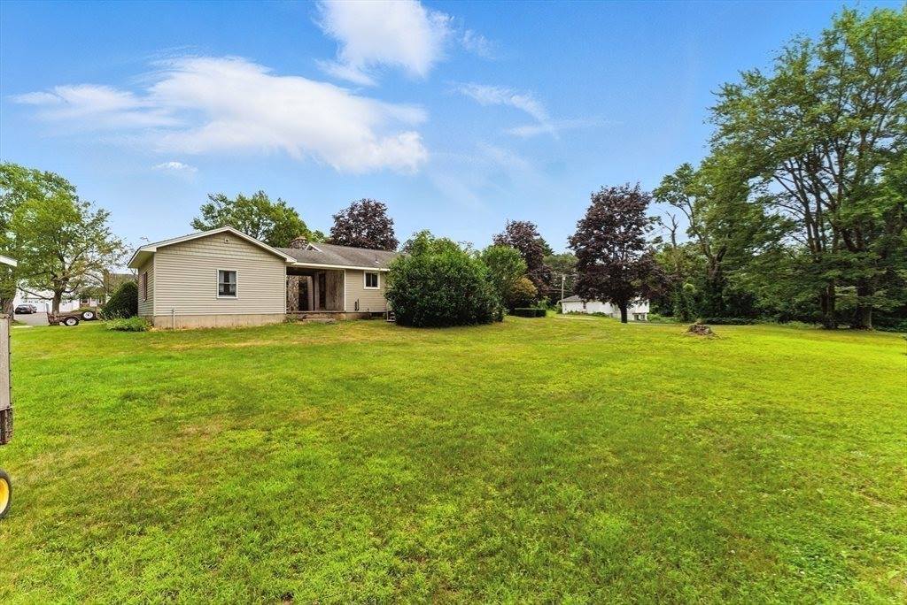 612 N Liberty St, Belchertown, MA 01007