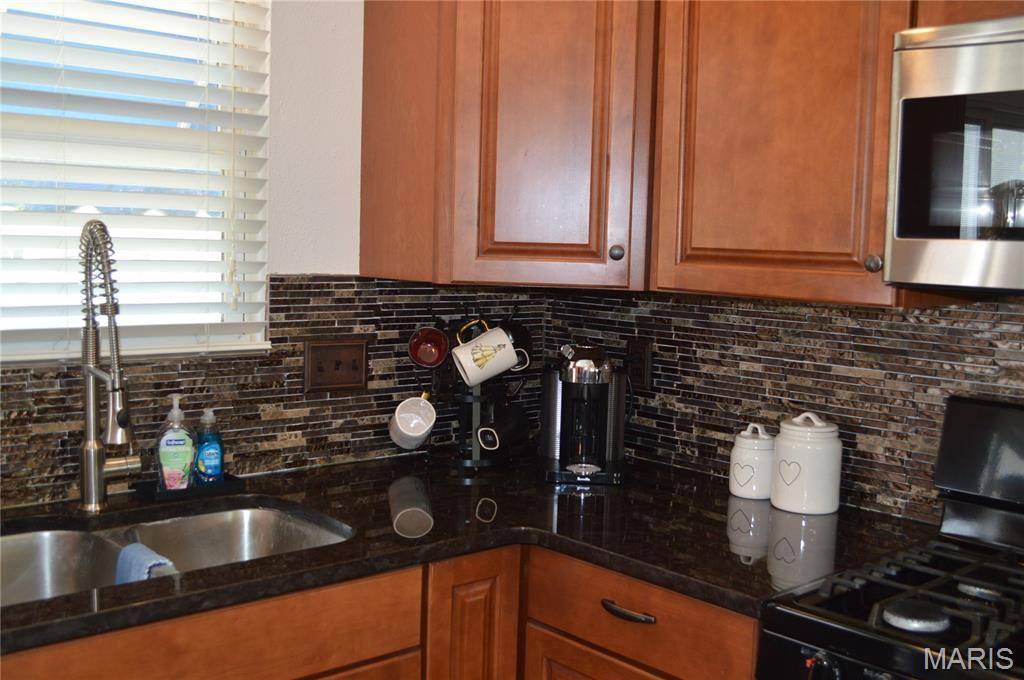 25 Bernie Circle, Maryland Heights, MO 63043