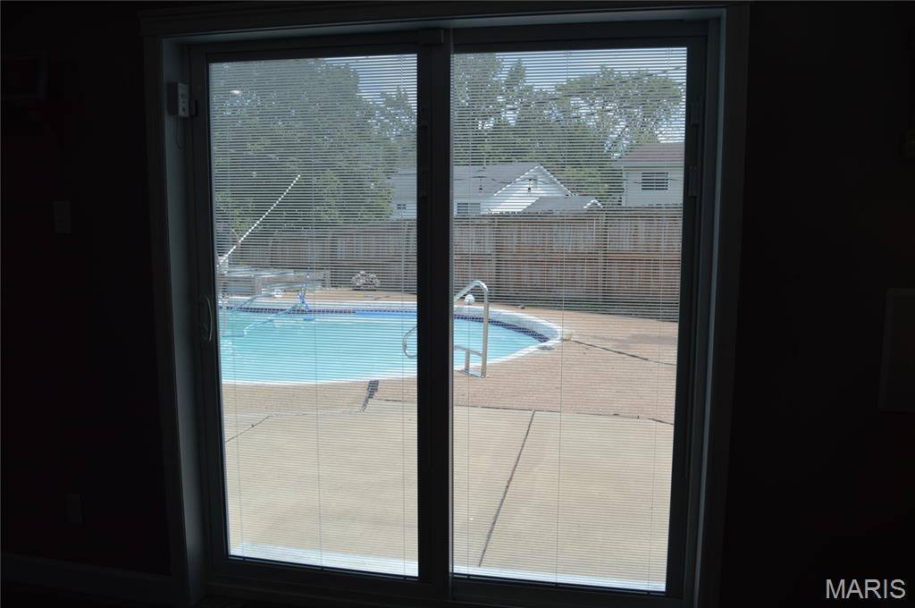 25 Bernie Circle, Maryland Heights, MO 63043