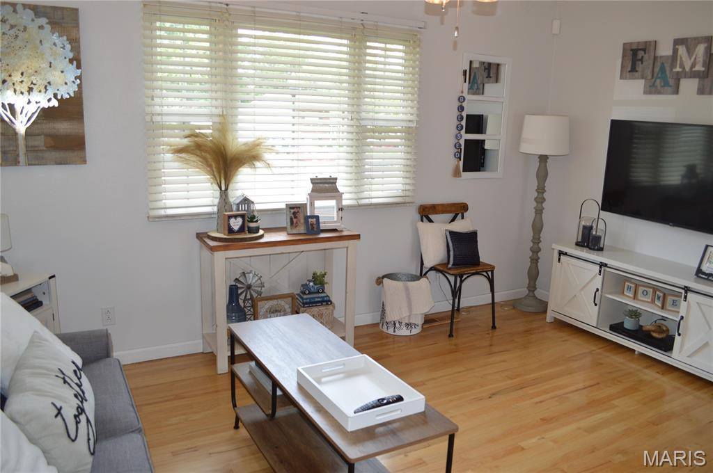 25 Bernie Circle, Maryland Heights, MO 63043