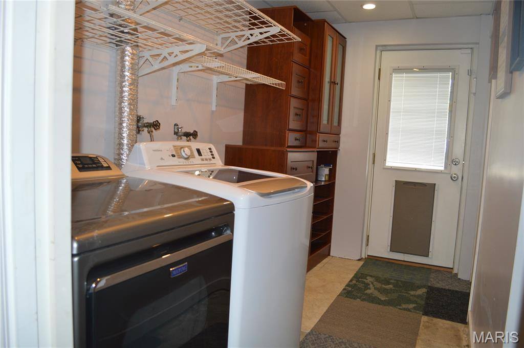 25 Bernie Circle, Maryland Heights, MO 63043