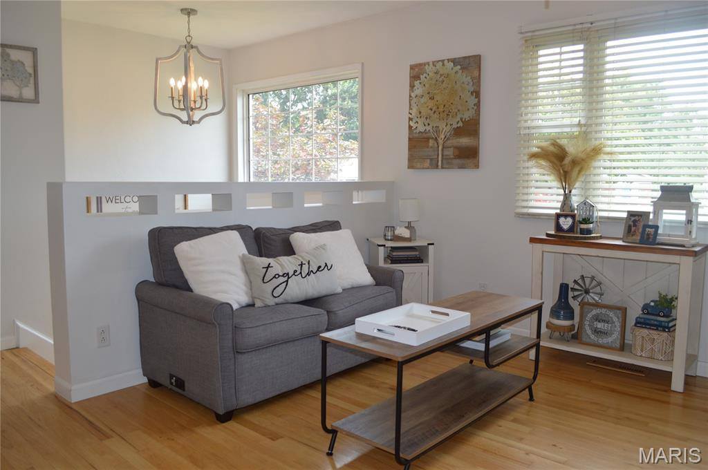 25 Bernie Circle, Maryland Heights, MO 63043