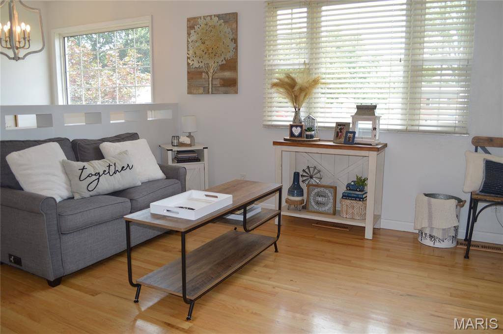 25 Bernie Circle, Maryland Heights, MO 63043