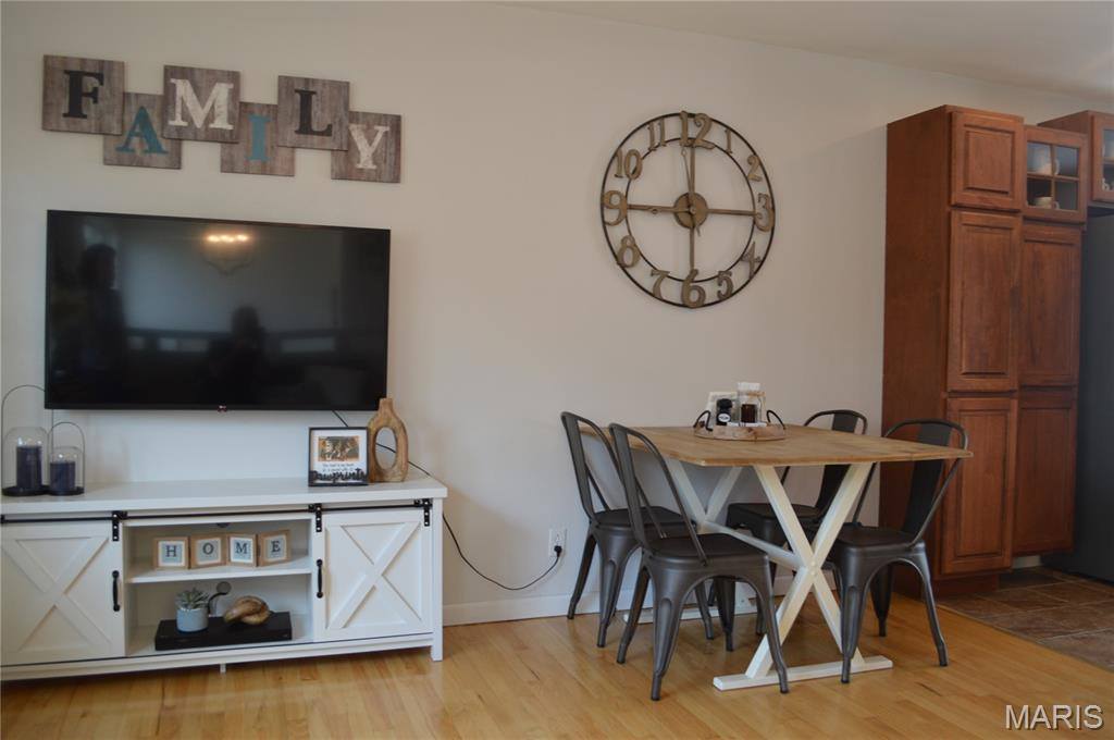 25 Bernie Circle, Maryland Heights, MO 63043