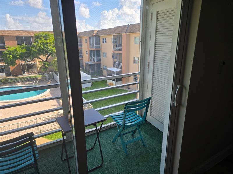 Address Not Available, Lauderhill, FL 33313