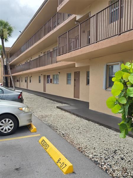 Address Not Available, Lauderhill, FL 33313