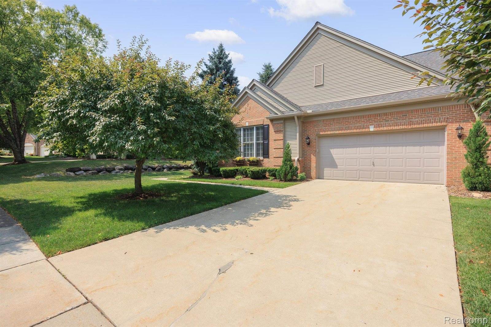 1114 Rock Valley Drive, RochesterCity_Oakland, MI 48307