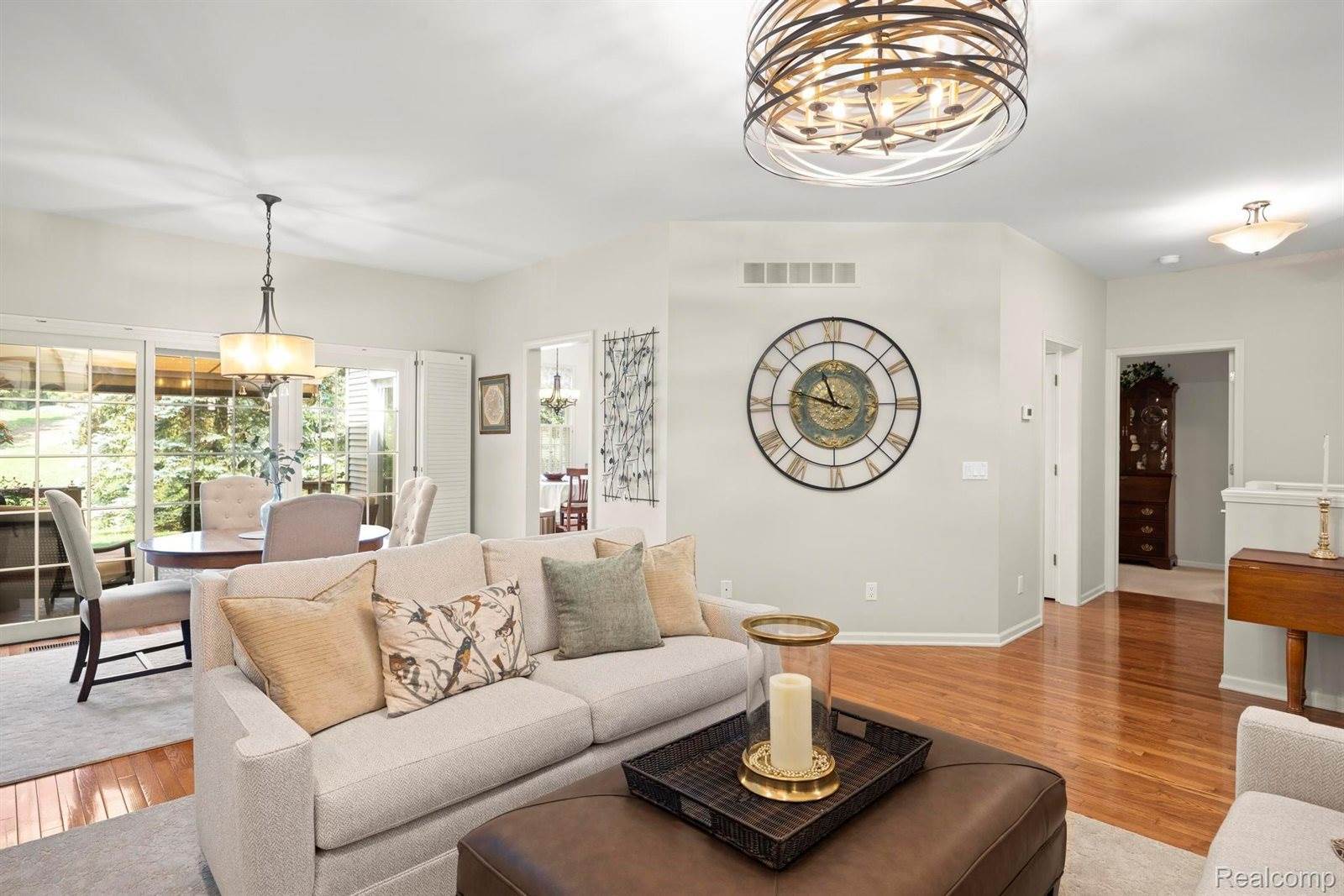 1114 Rock Valley Drive, RochesterCity_Oakland, MI 48307