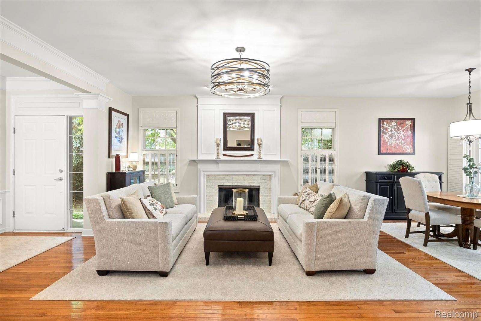 1114 Rock Valley Drive, RochesterCity_Oakland, MI 48307