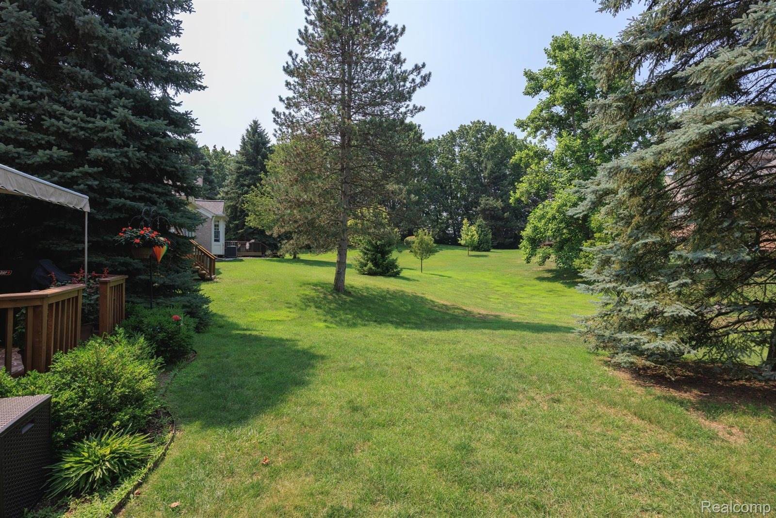 1114 Rock Valley Drive, RochesterCity_Oakland, MI 48307