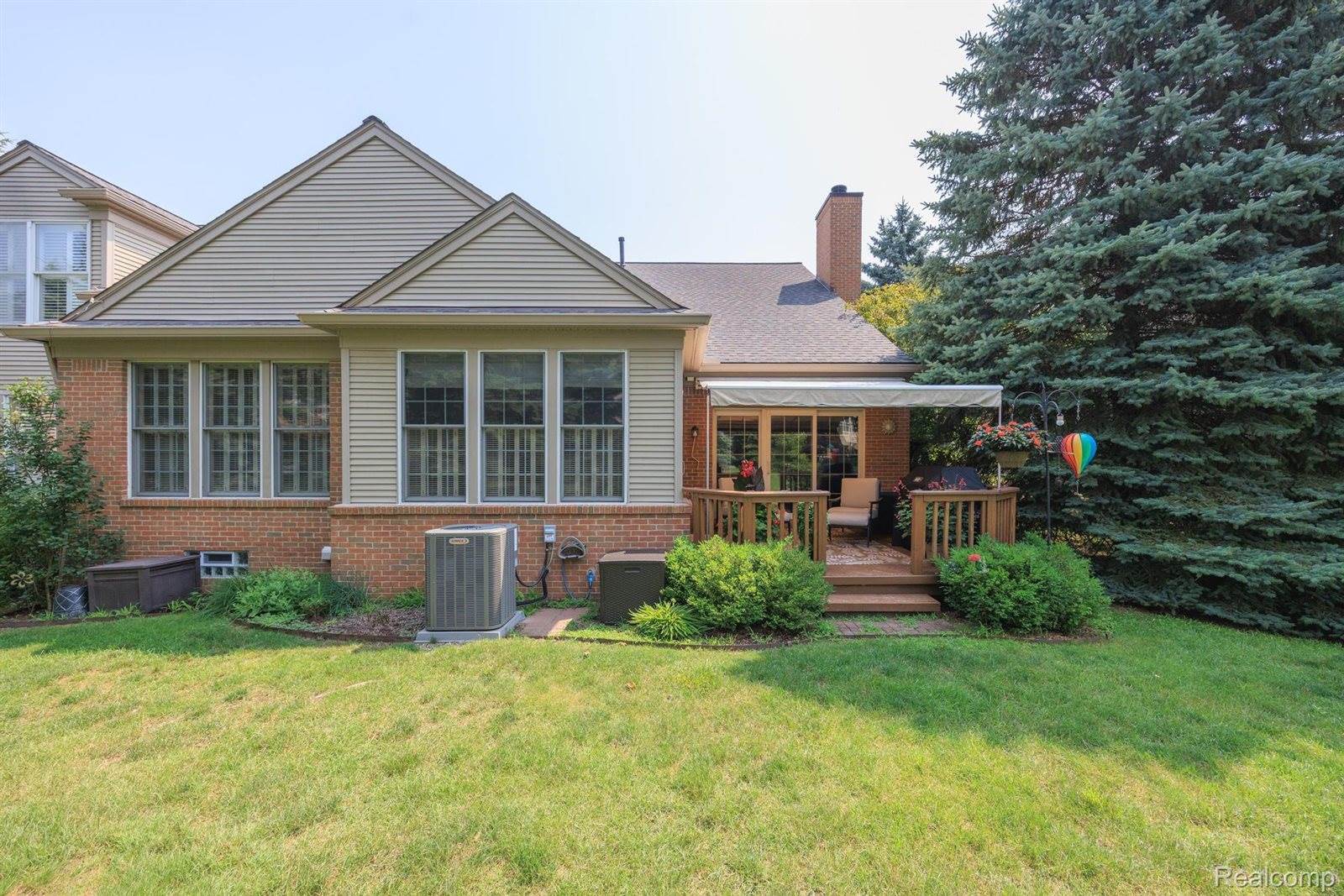 1114 Rock Valley Drive, RochesterCity_Oakland, MI 48307