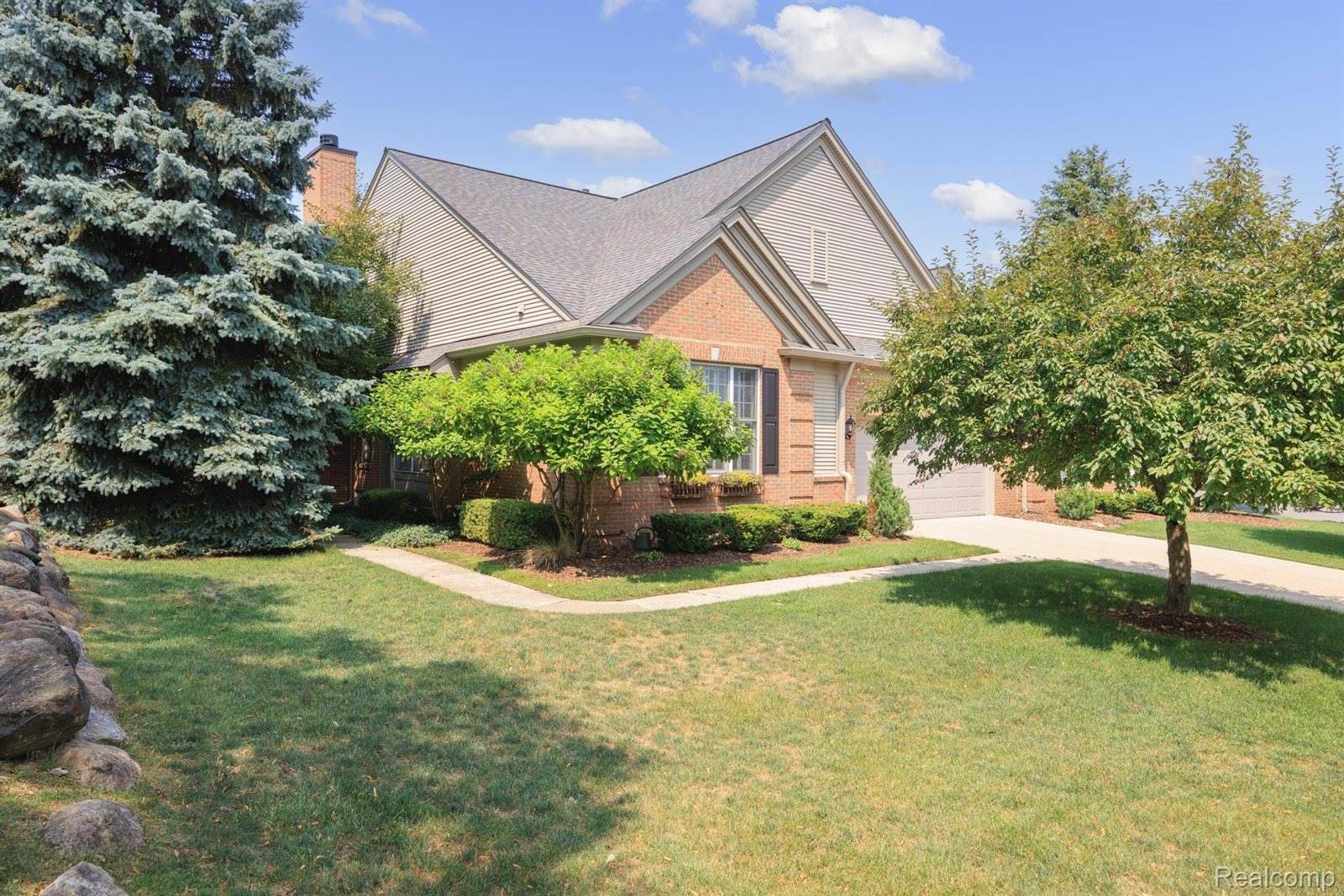 1114 Rock Valley Drive, RochesterCity_Oakland, MI 48307