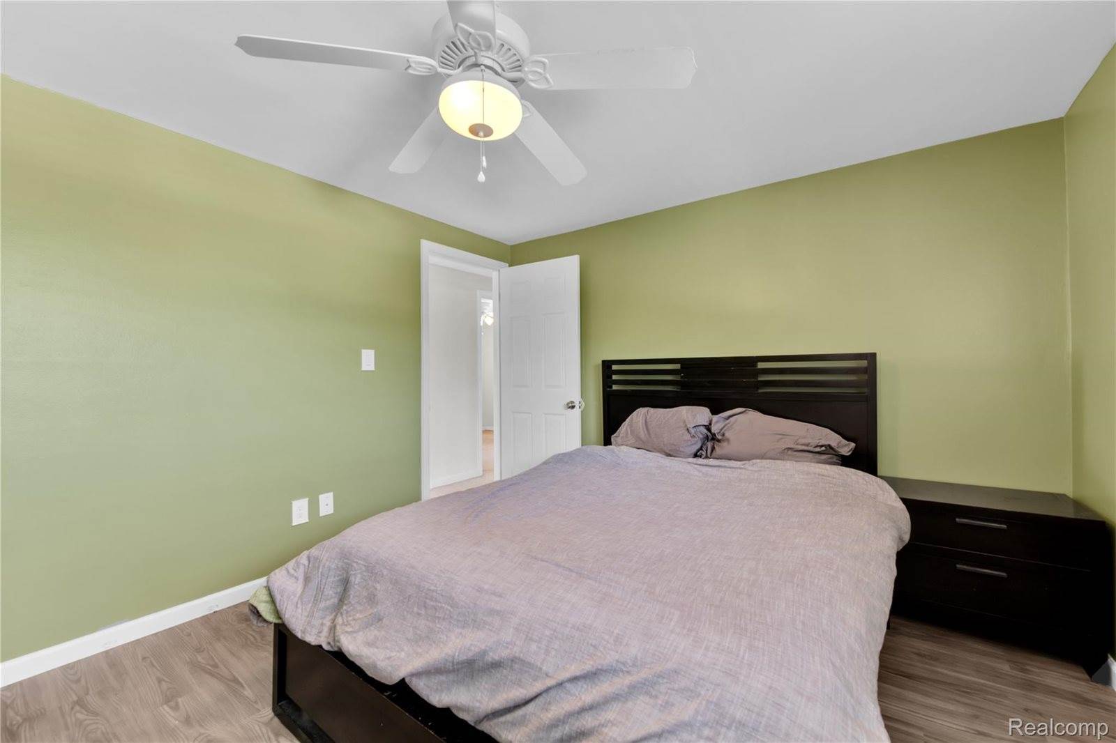 607 Ashburnham Street, Auburn Hills, MI 48326