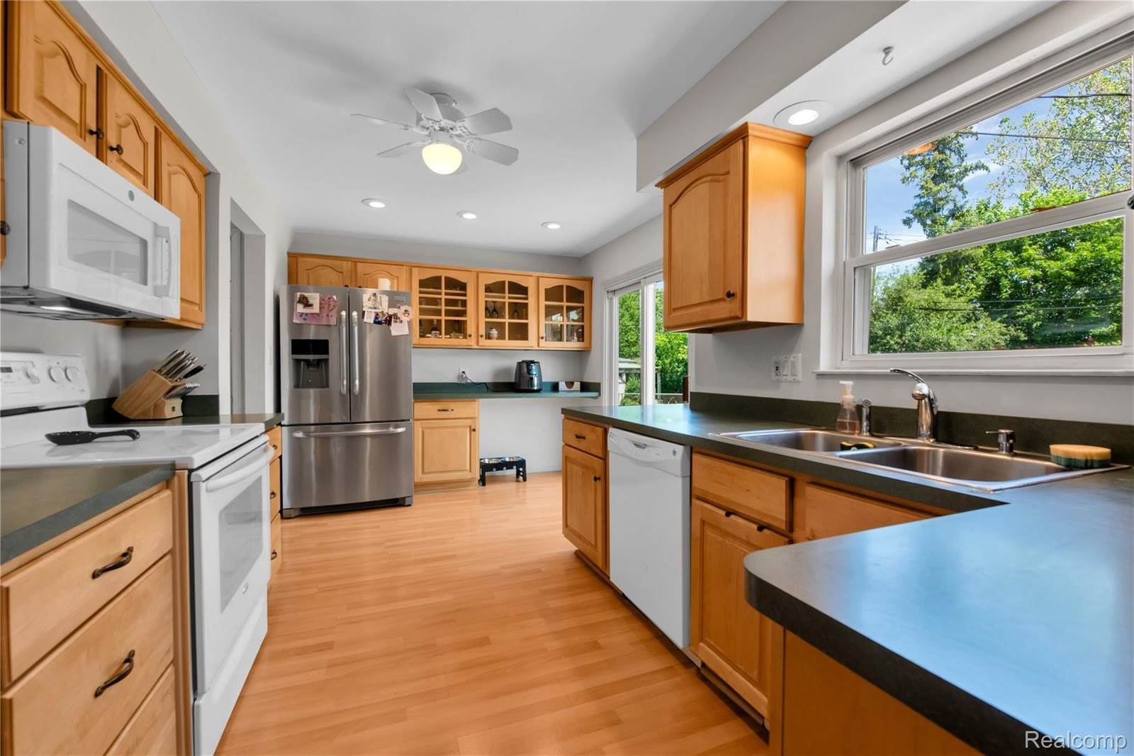 607 Ashburnham Street, Auburn Hills, MI 48326