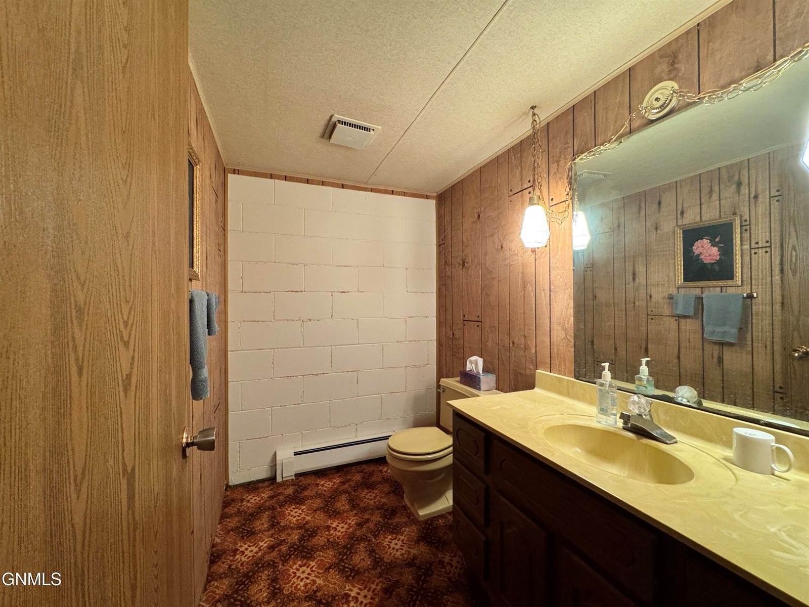 2395 Bia 7 Road, Selfridge, ND 58568