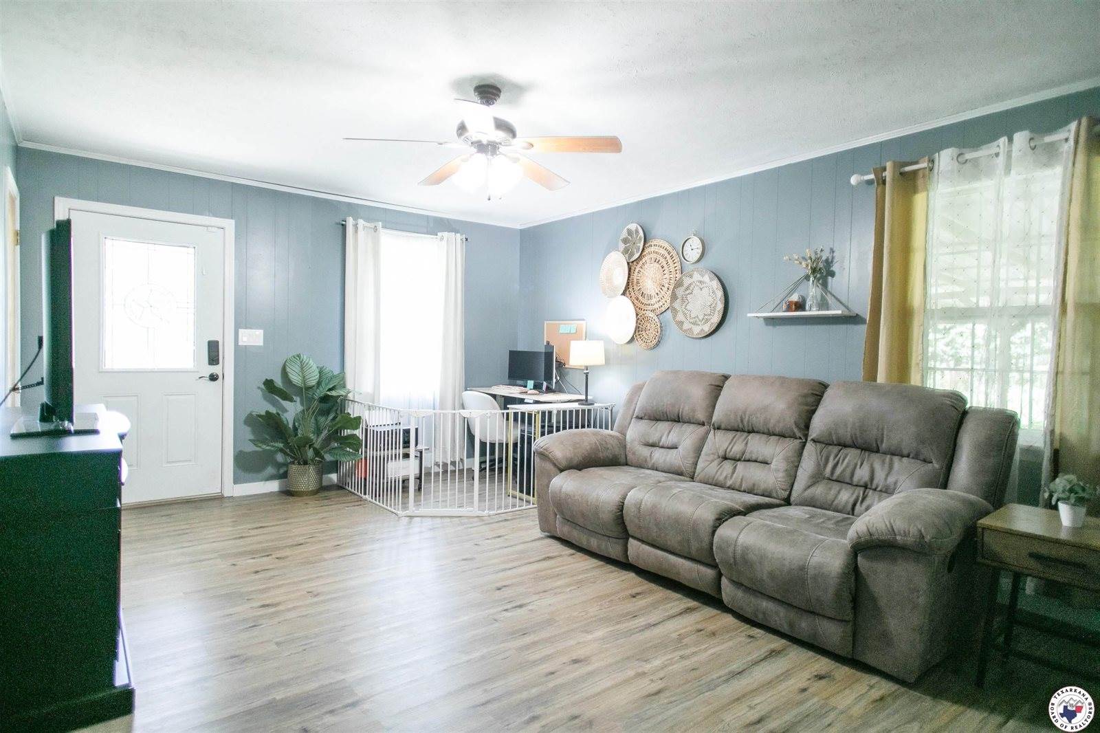 160 County Road 1120, Maud, TX 75567