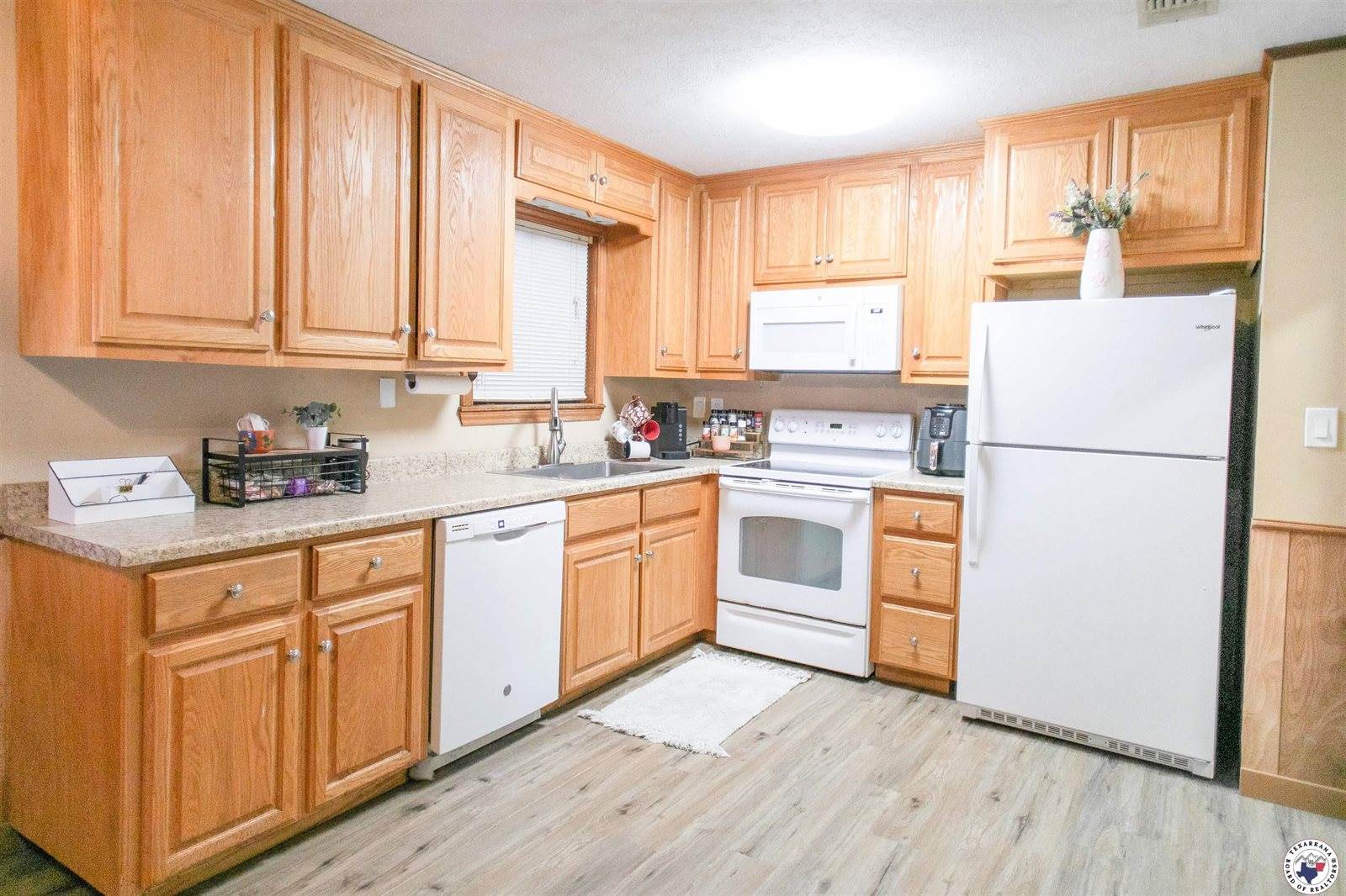 160 County Road 1120, Maud, TX 75567