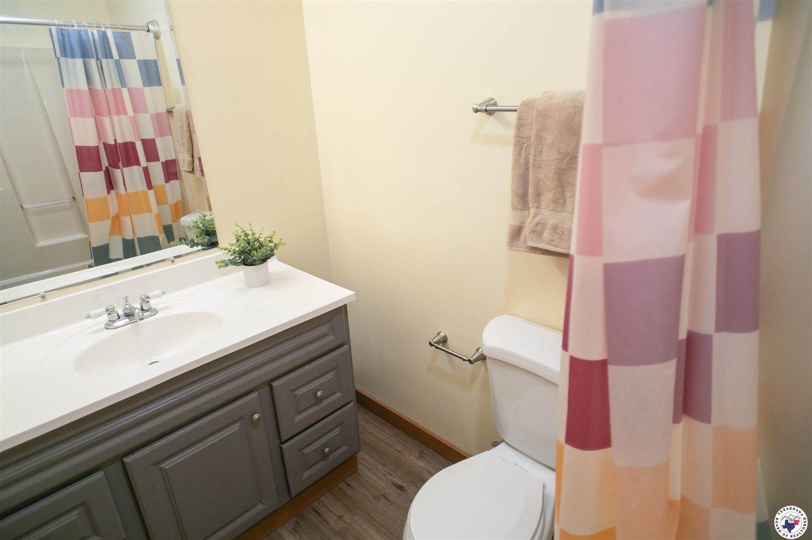 160 County Road 1120, Maud, TX 75567