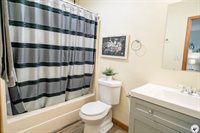 160 County Road 1120, Maud, TX 75567