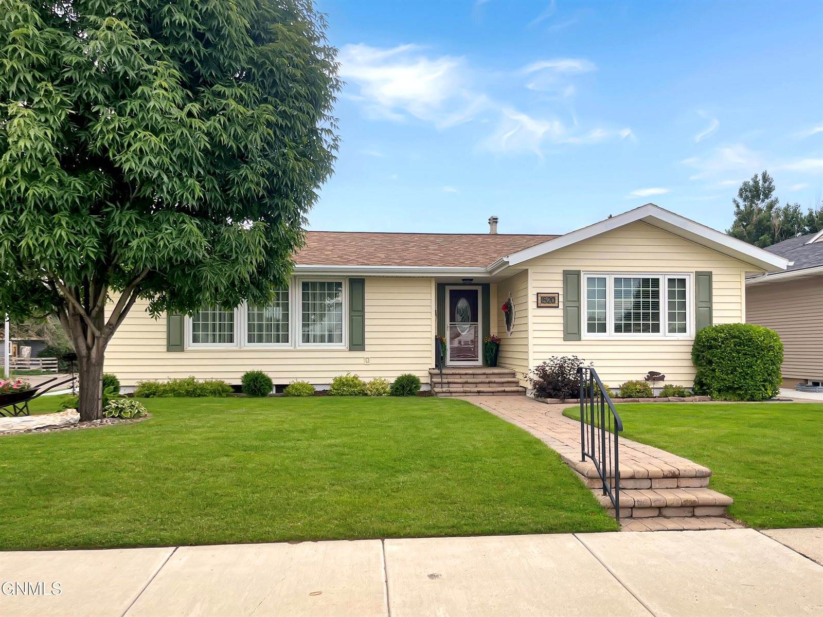 1520 Main Street, Williston, ND 58801