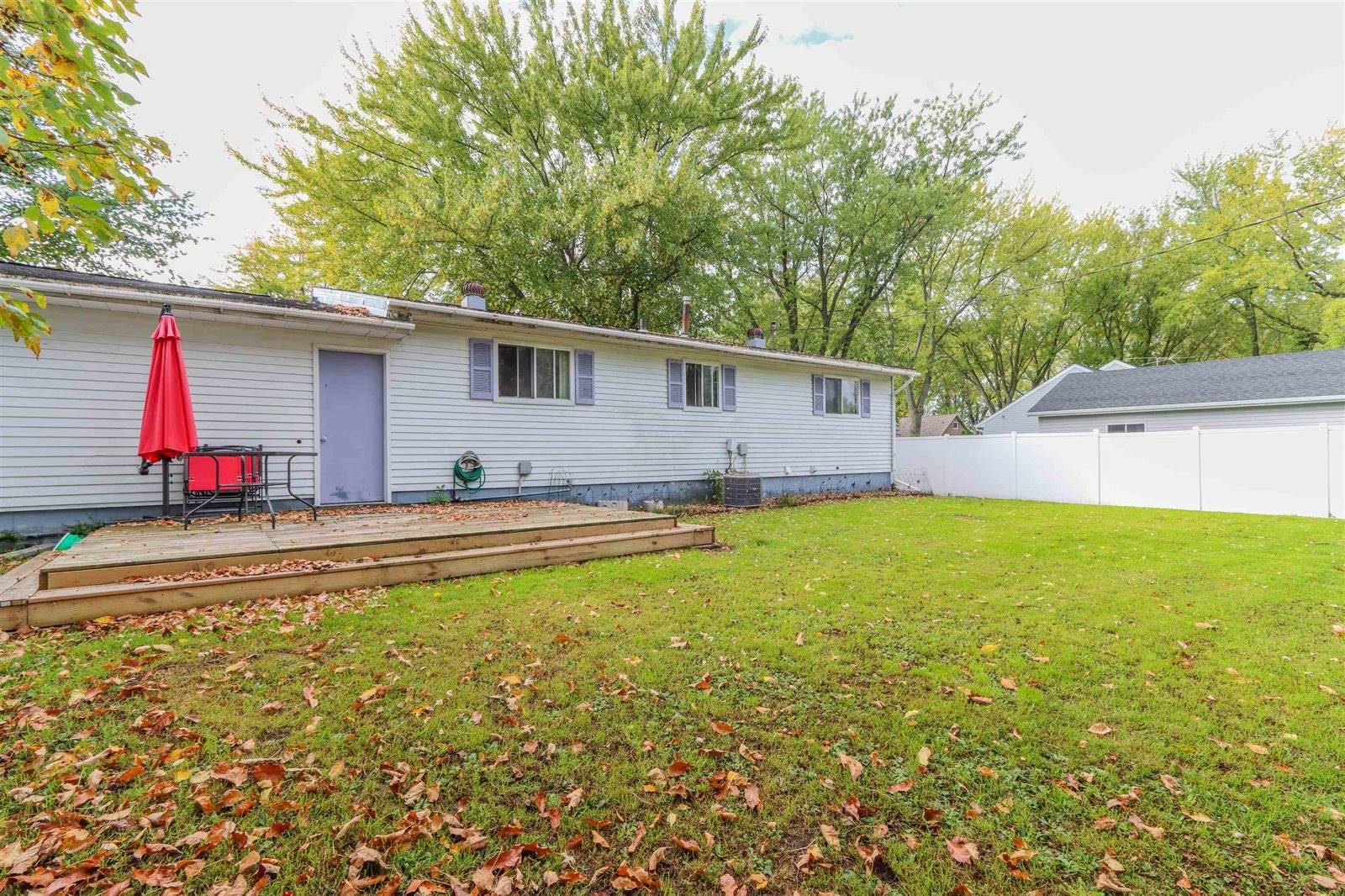 202 2nd Street, Milladore, WI 54454