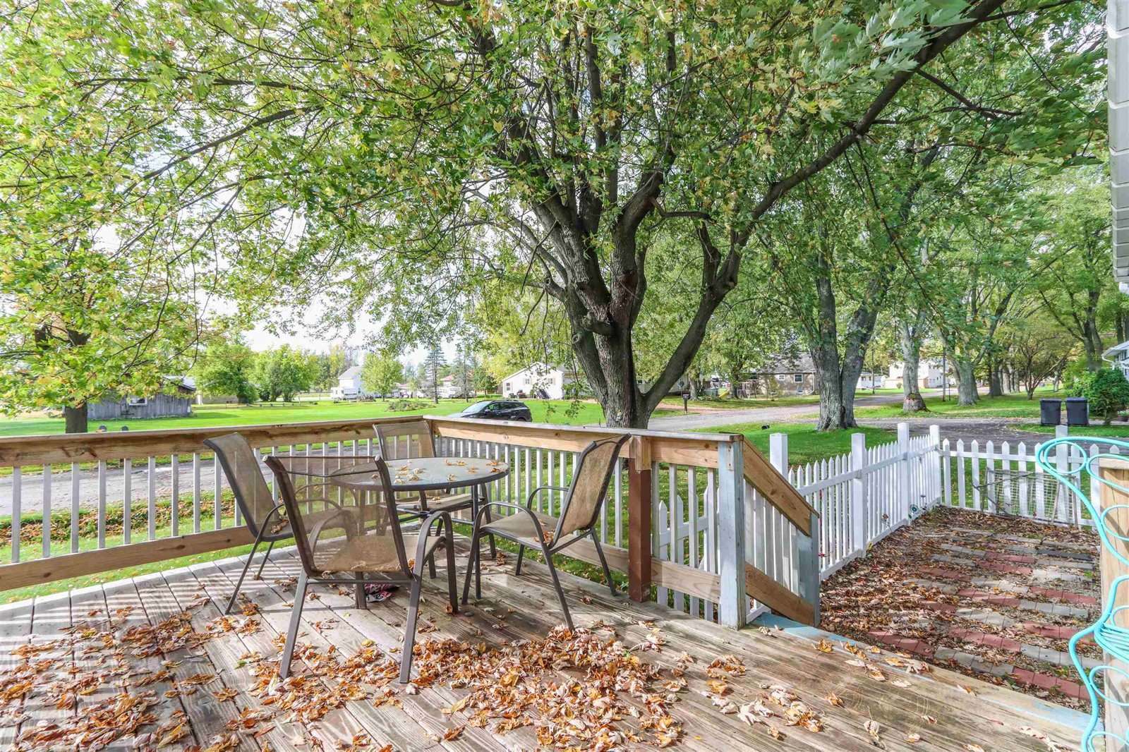 202 2nd Street, Milladore, WI 54454