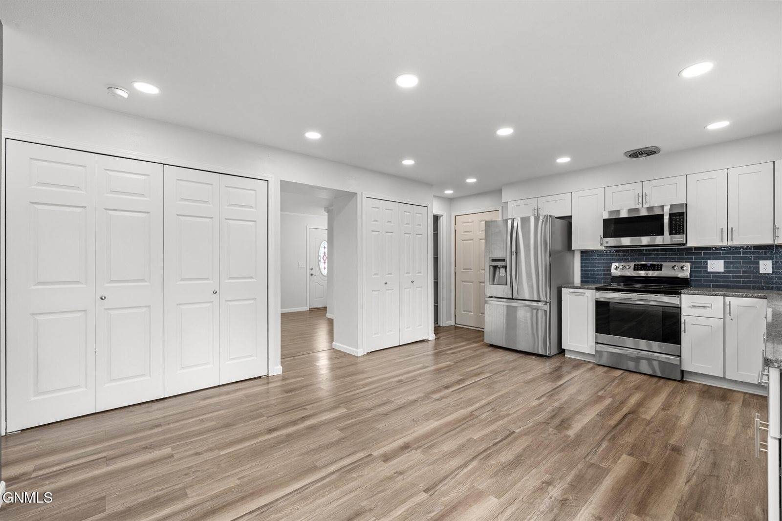 922 16th Avenue West, Williston, ND 58801