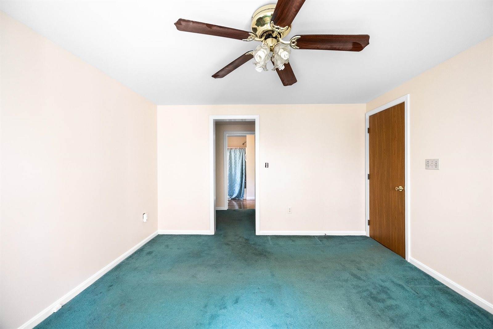 148 Mountain View Drive, Hermon, ME 04401