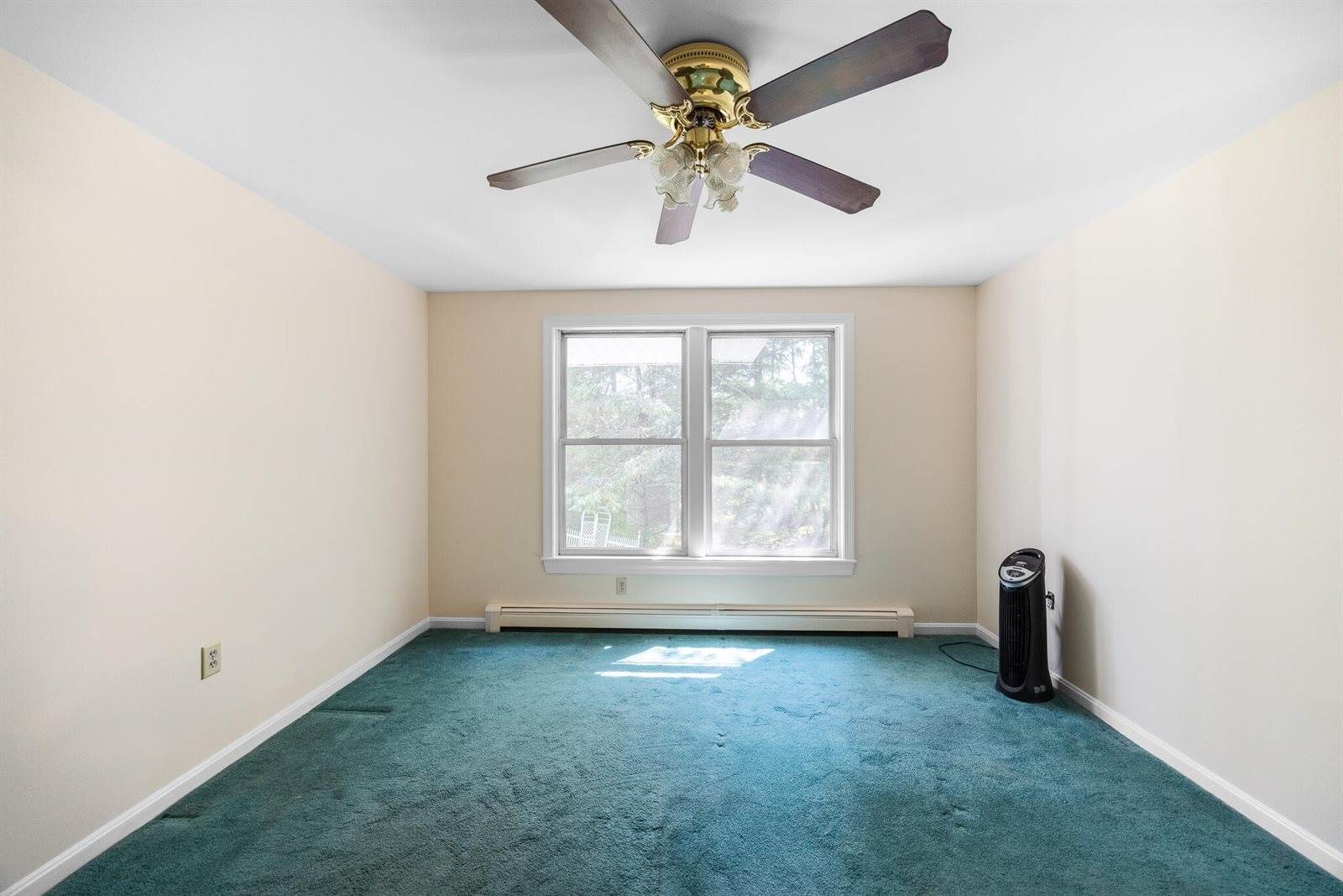 148 Mountain View Drive, Hermon, ME 04401