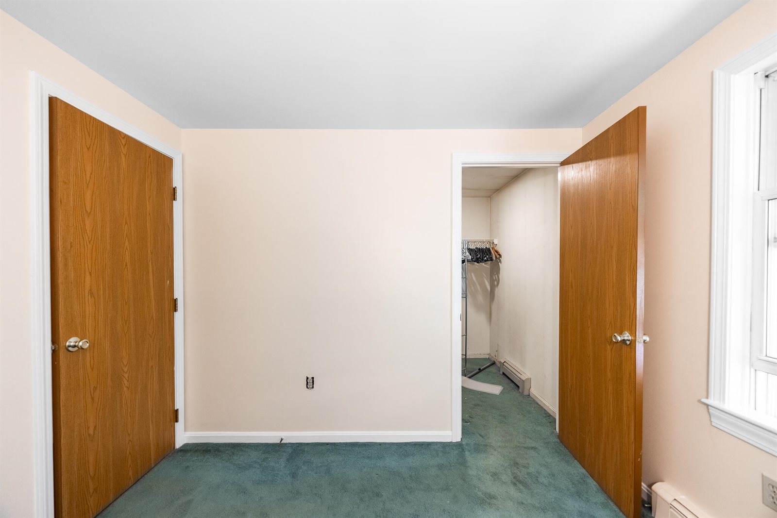 148 Mountain View Drive, Hermon, ME 04401