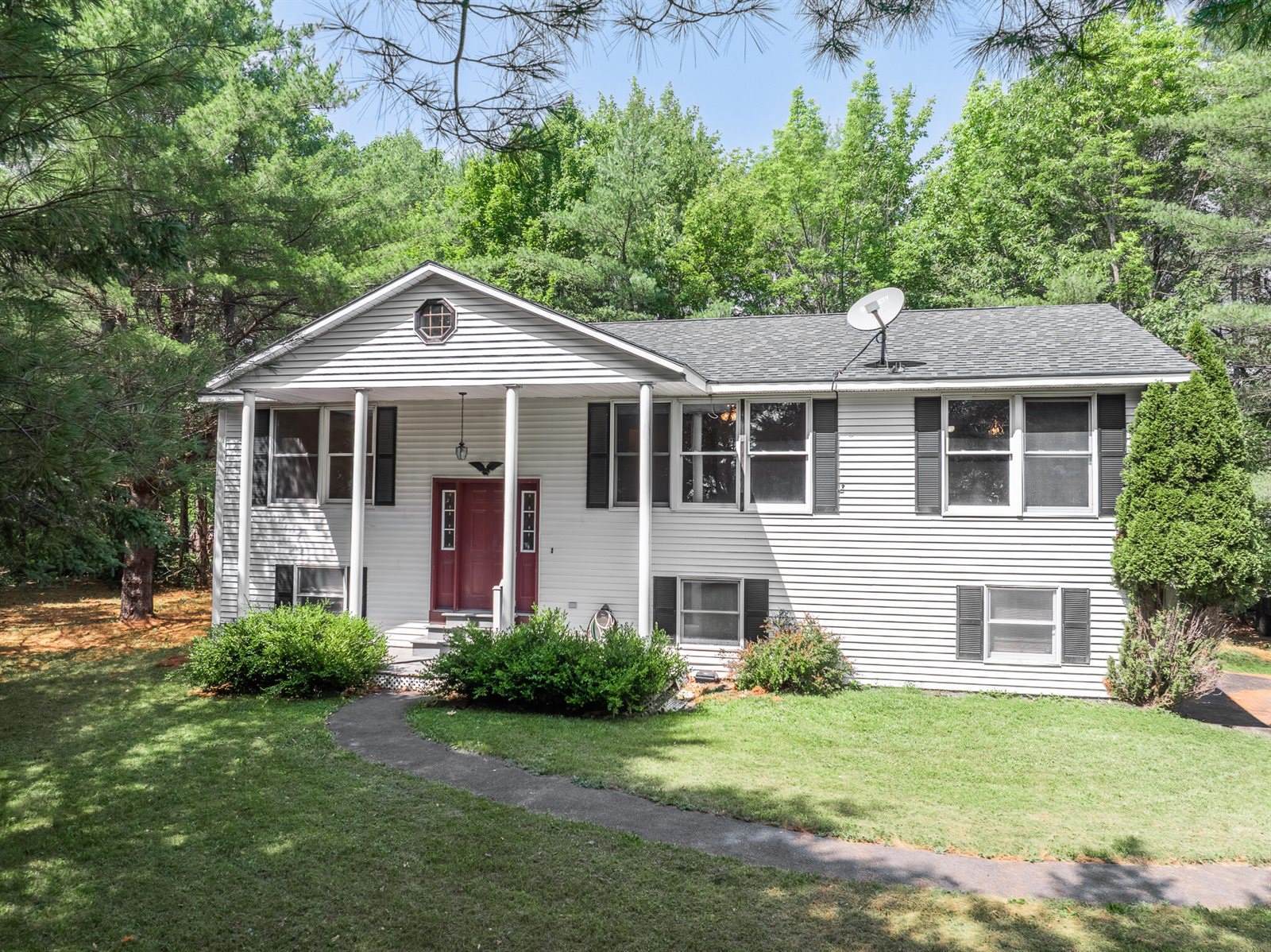 148 Mountain View Drive, Hermon, ME 04401