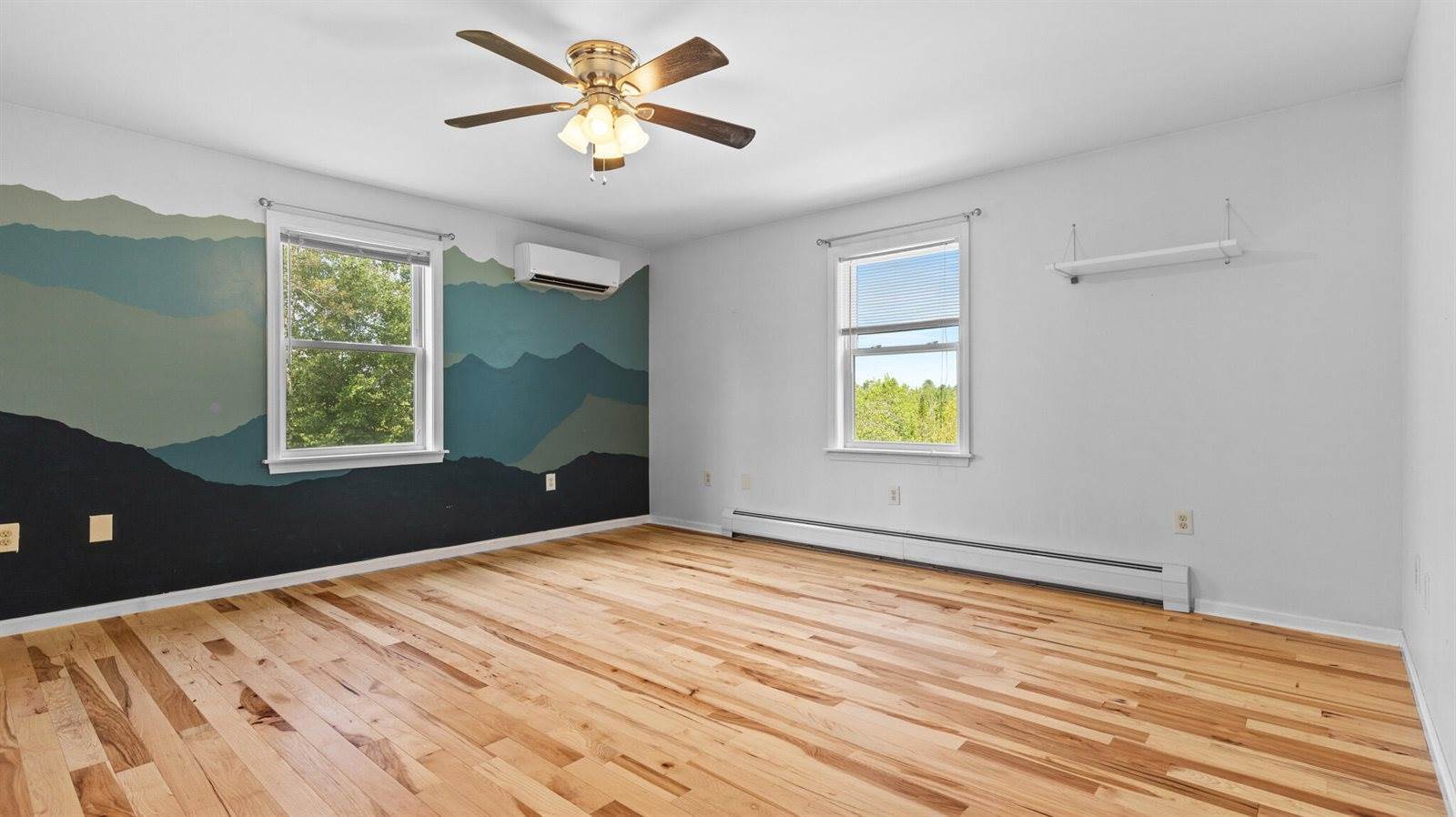 39 Maple Leaf Lane, Hermon, ME 04401