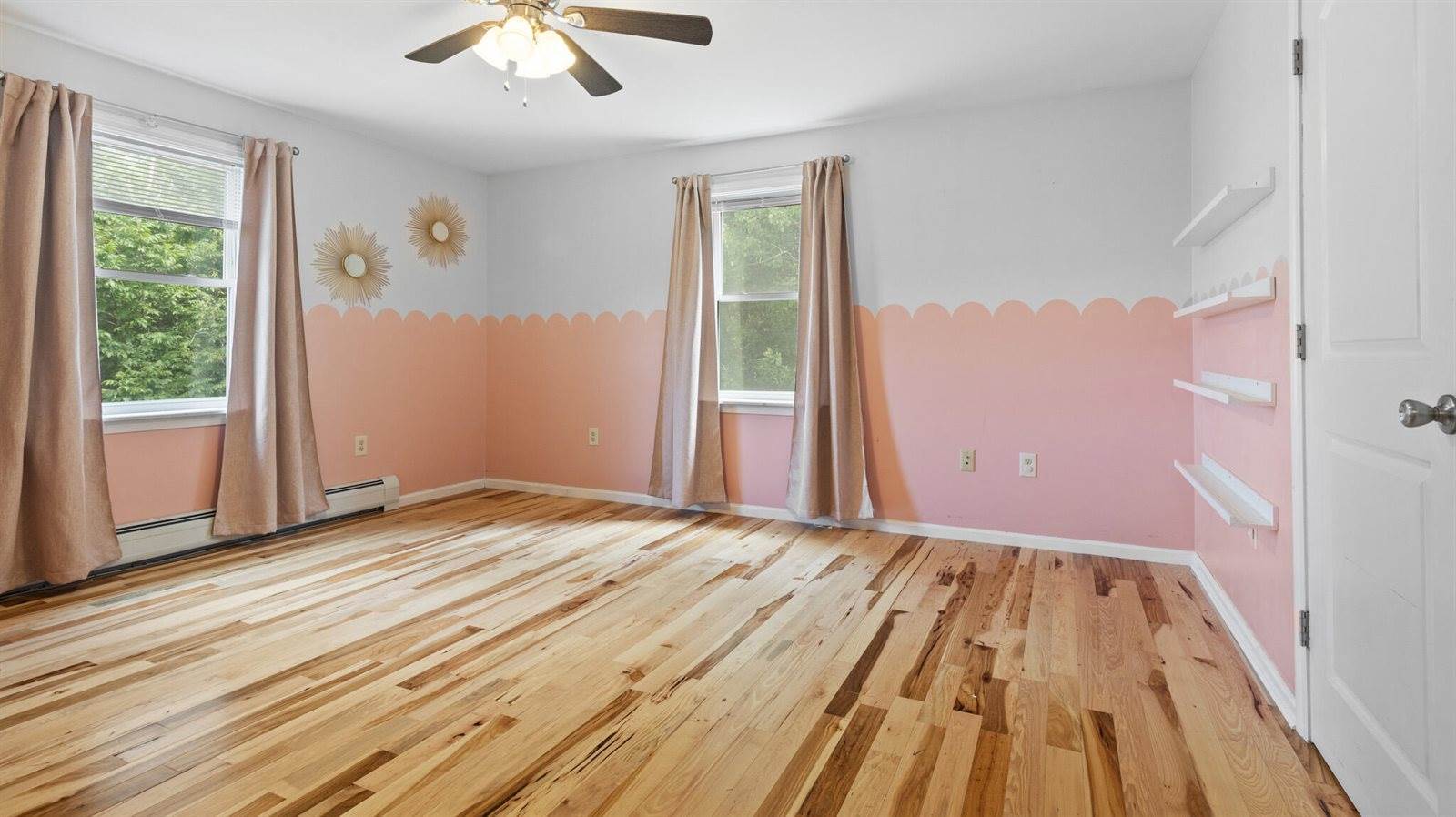 39 Maple Leaf Lane, Hermon, ME 04401