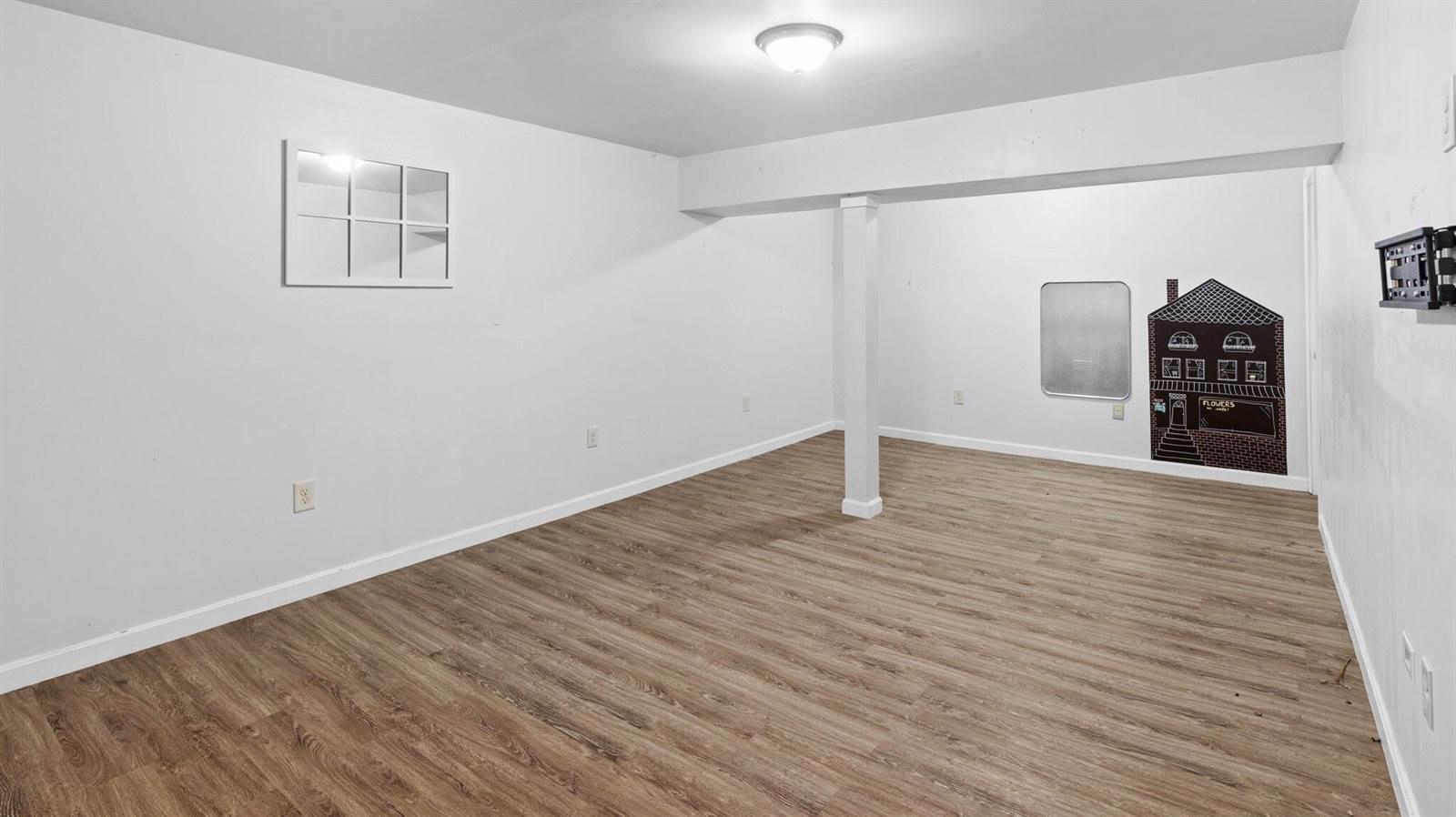 39 Maple Leaf Lane, Hermon, ME 04401