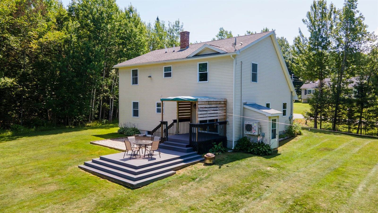 39 Maple Leaf Lane, Hermon, ME 04401