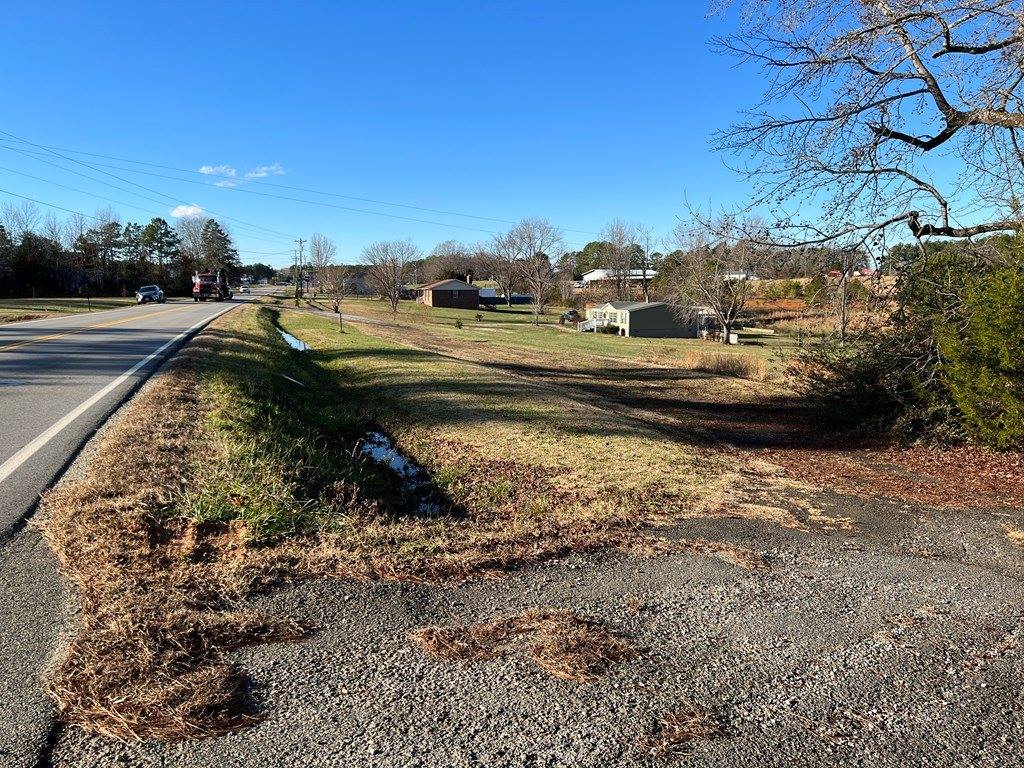 4055 Highway Nine-O-Three, Bracey, VA 23919