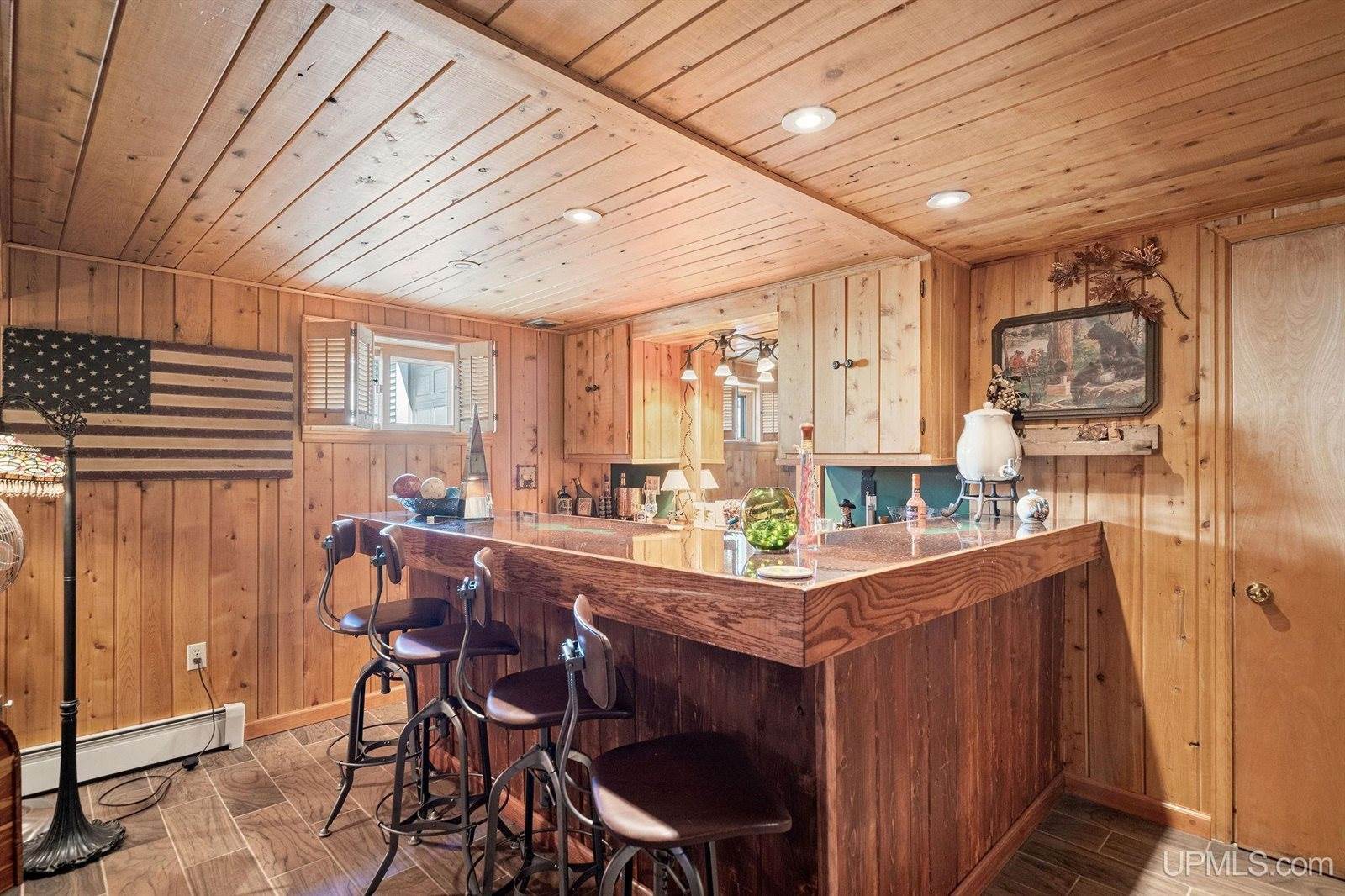 827 Michigan Street, Ishpeming, MI 49849