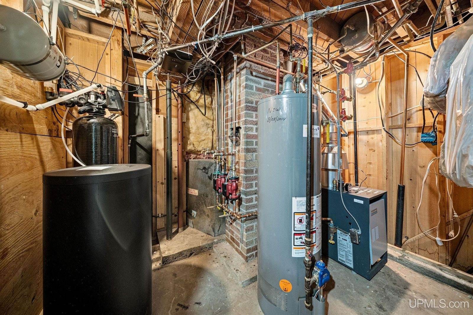 827 Michigan Street, Ishpeming, MI 49849